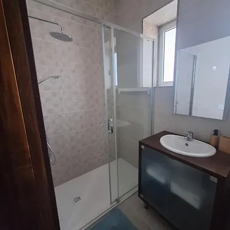 Vivas House إسبونسيندي